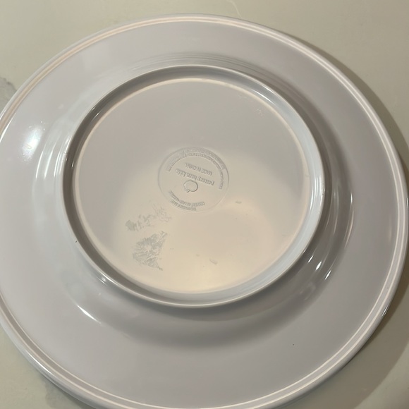 Pottery Barn Kids Rudolph Plastic plates 8” set of 4 - Picture 5 of 6